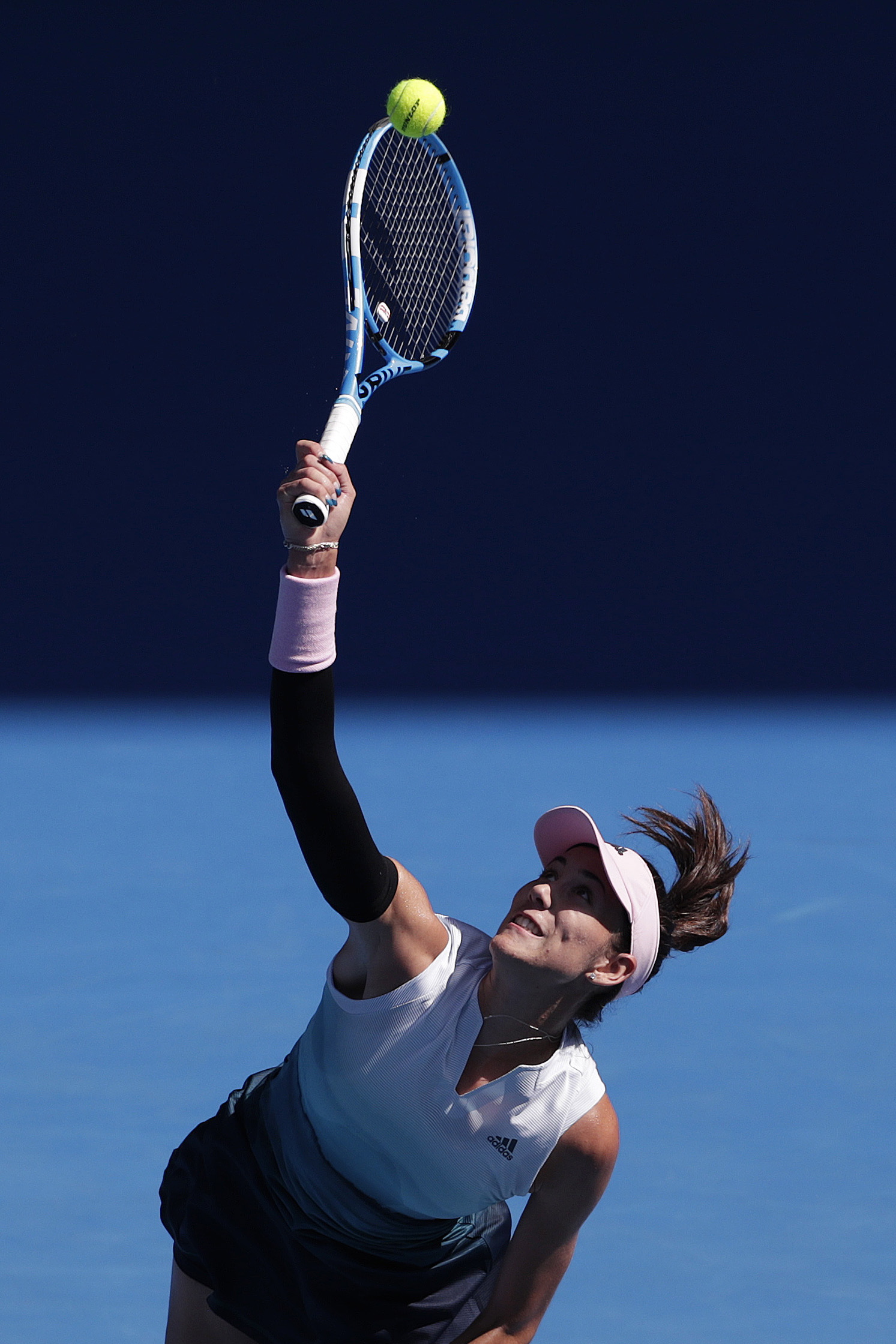 联手摘得 联手摘得